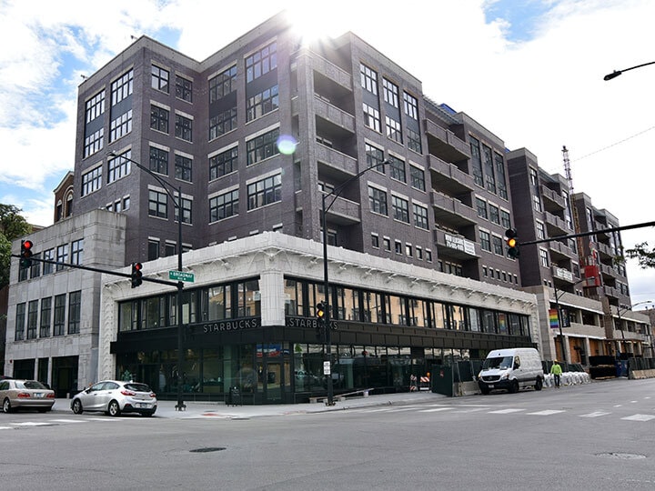 Primary Photo - 3817 N Broadway St