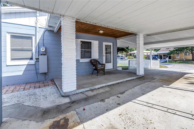 Building Photo - 3413 W Rogers Ave