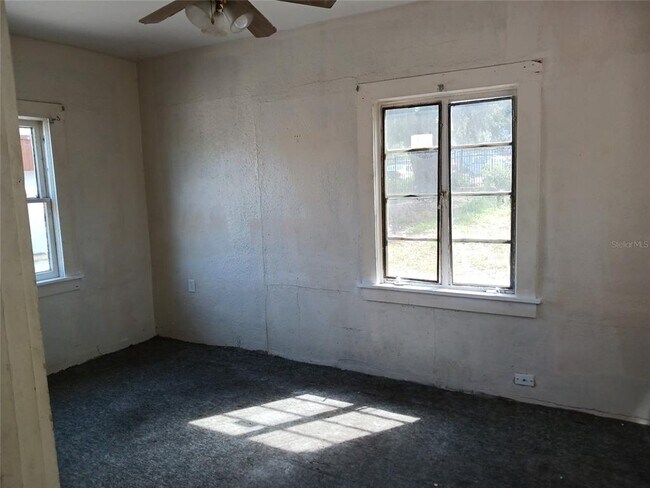 Foto del edificio - 720 6th St NE