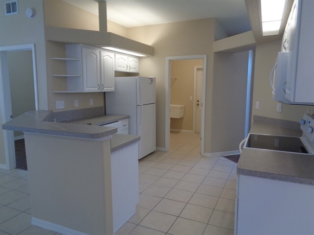 Building Photo - 1546 Kish Blvd