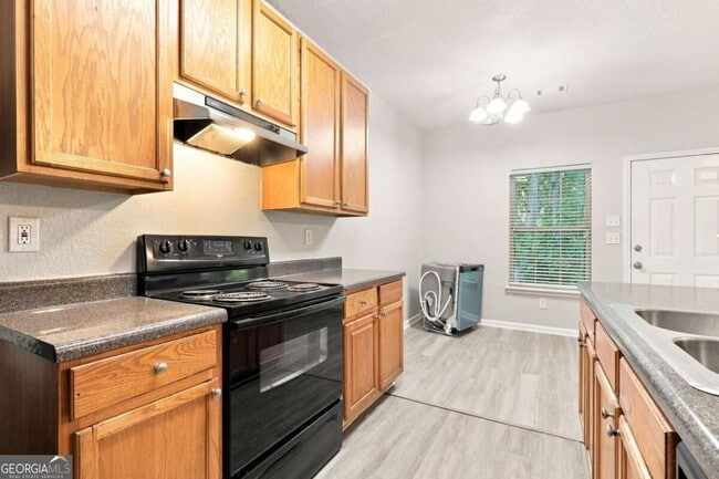 Building Photo - 7130 Brookview Way