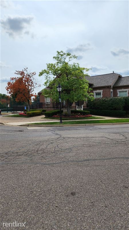 Building Photo - 2912 Barclay Way