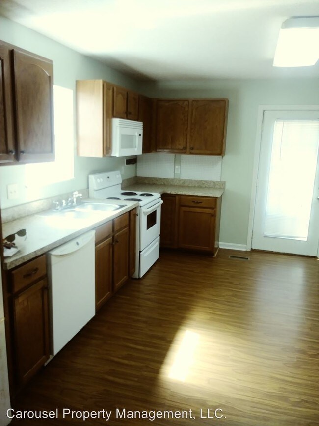 Building Photo - 1 br, 1 bath House - 207 S Willow