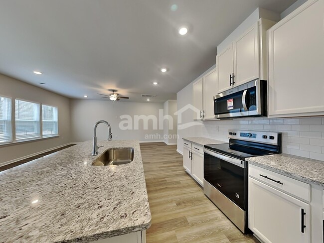 Foto del edificio - 4001 Zepelin Wy