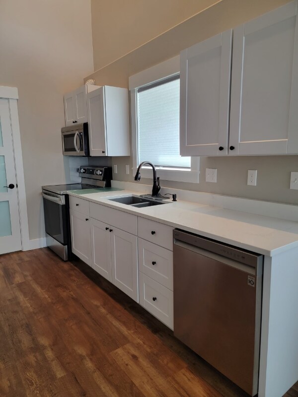 Building Photo - 100 Lavista Dr