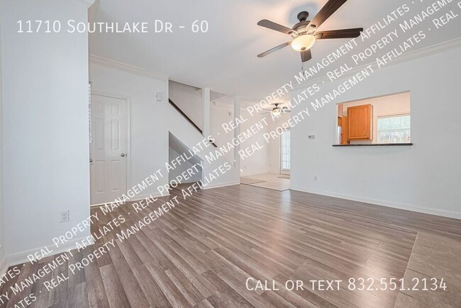 Building Photo - 11710 Southlake Dr