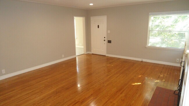 Foto del edificio - Old Towne Orange Single-Story 2BR, 1BA w/ ...