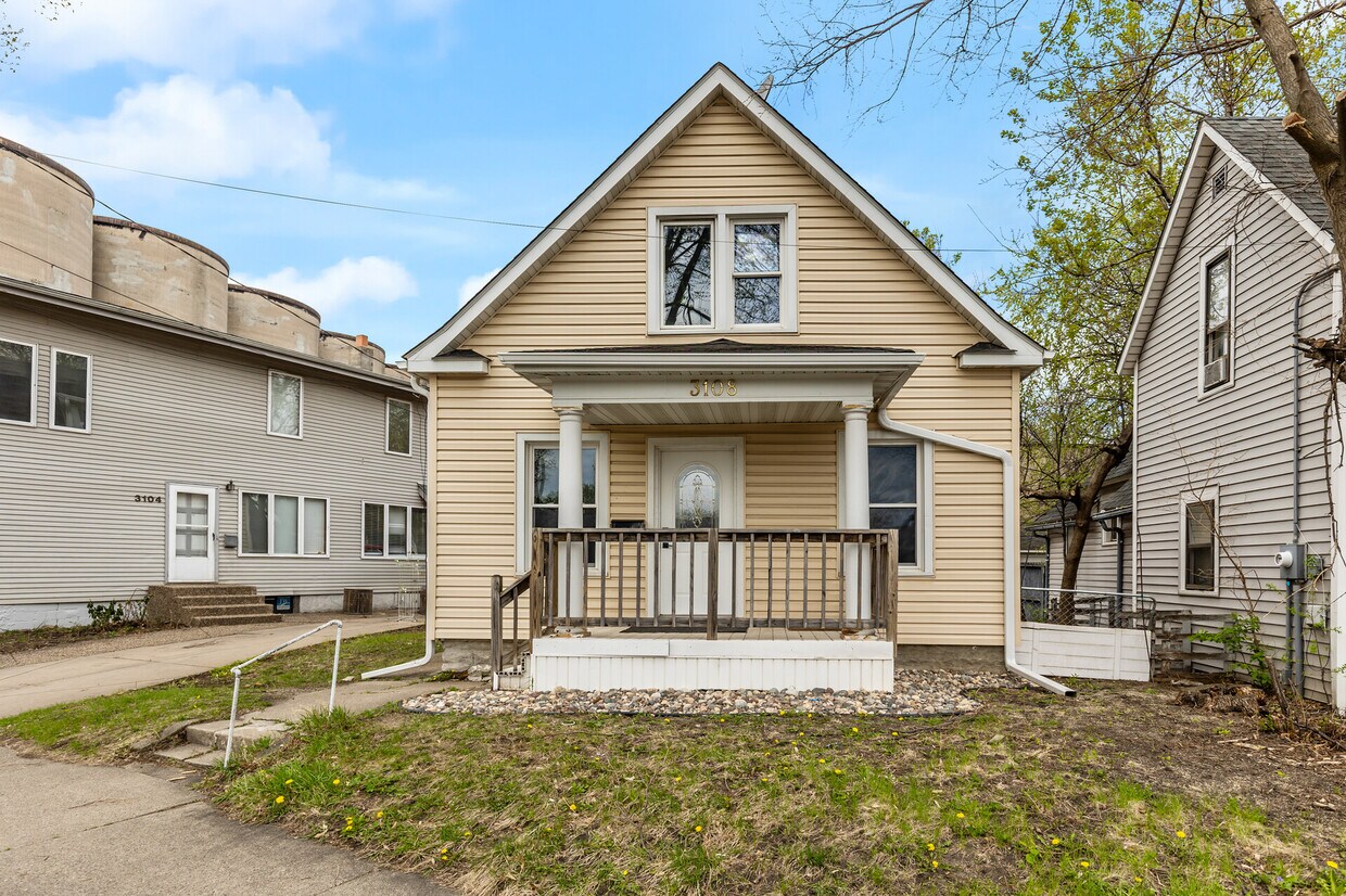 Primary Photo - 3108 E 37th St
