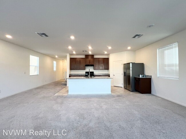 Foto del edificio - 5 br, 3 bath House - 8750 Sand Verbena Ave