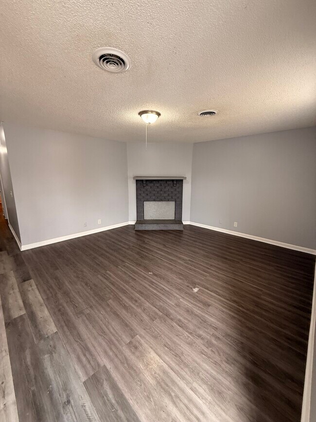 Foto del edificio - 3611 Patton Hill Rd