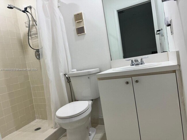 Building Photo - 7510 SW 152nd Ave