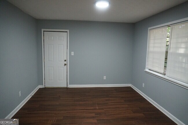 Foto del edificio - 5637 Attucks Blvd