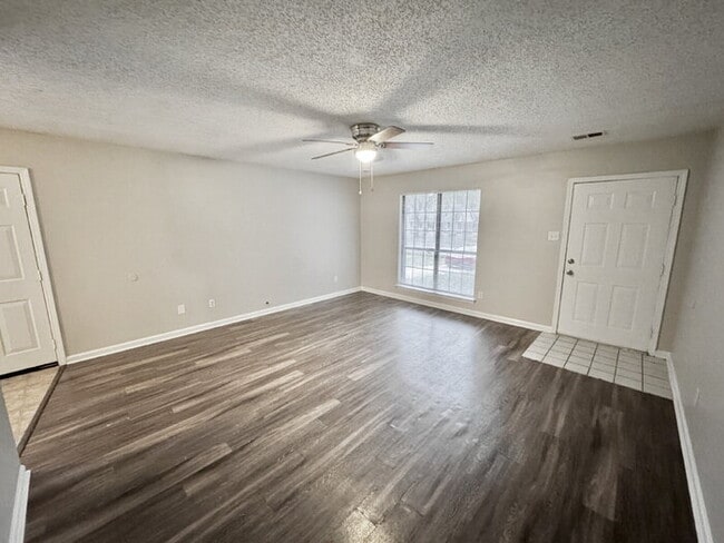 Foto del edificio - 3914 Longsneck Cove