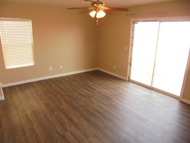 Foto del edificio - 11801 N Olive St