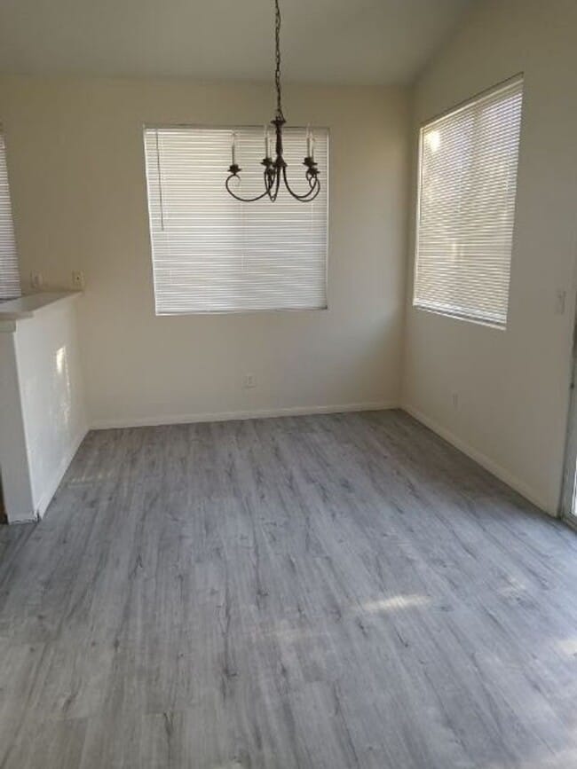 Building Photo - 5205 Blooming Mesa