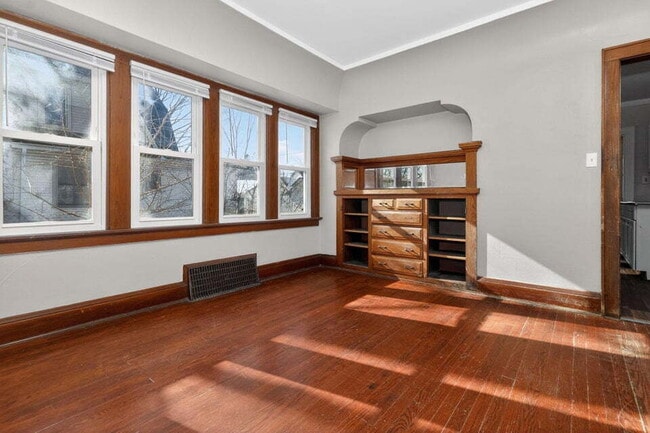 Building Photo - Spacious four bedroom home, available late June.