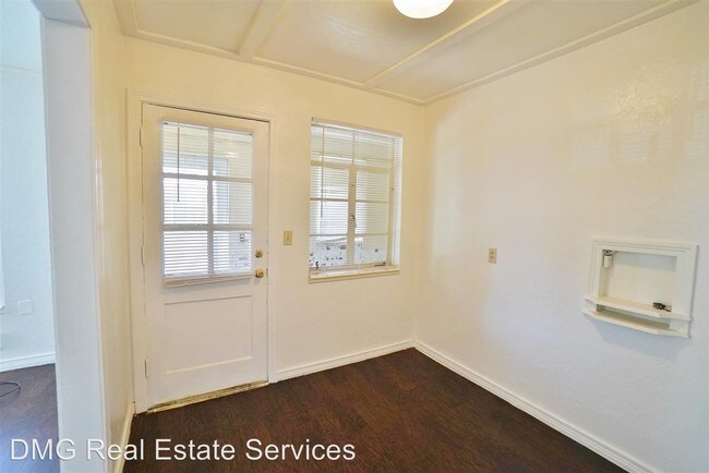 Building Photo - 1113-1115 Arkansas St
