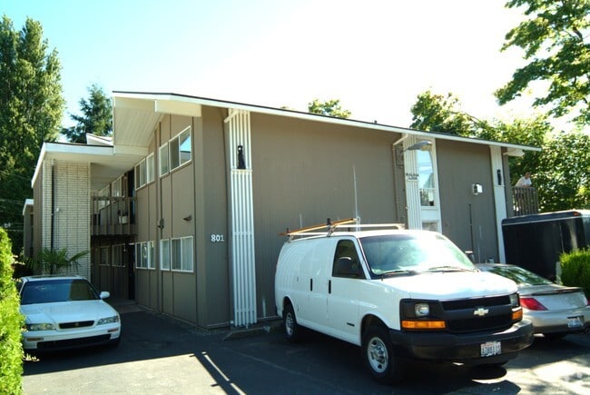 Building Photo - Mauna Loa