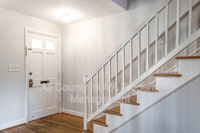 Photo - 2925 S Dinwiddie St Townhome