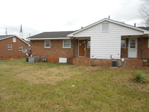 Building Photo - 607 N Cansler St