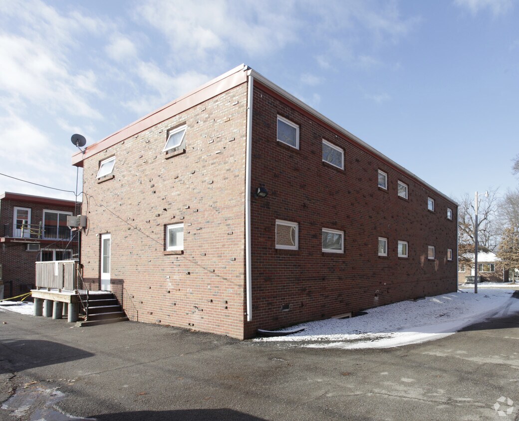 Building Photo - 4411 N 62nd St