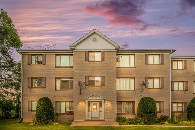 Foto del edificio - 9310 Hamilton Ct