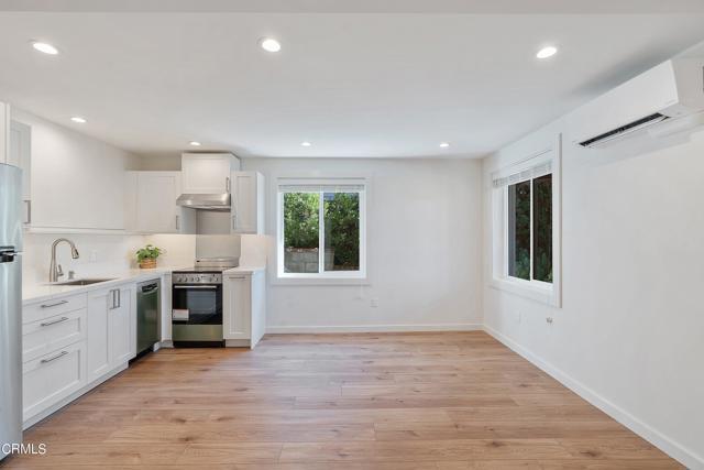 Foto del edificio - 6341 Rosswood Terrace