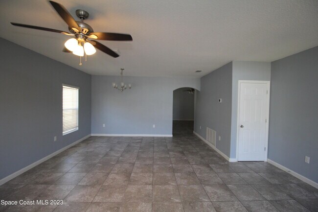 Foto del edificio - 903 Musgrass Cir