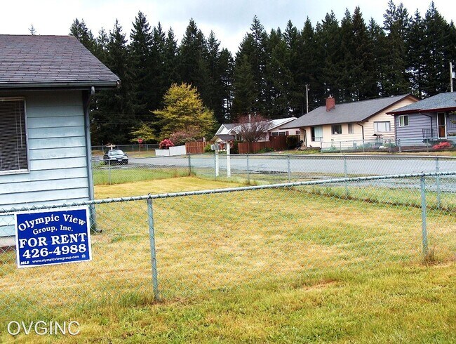Foto del edificio - 3 br, 1 bath House - 404 WEST D STREET