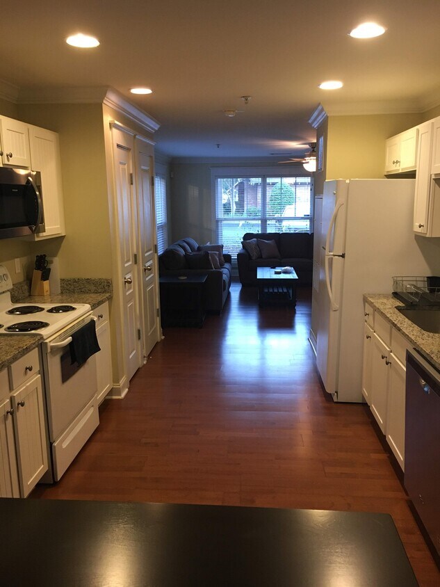 833 Old Greenville Hwy Unit 614, Clemson, SC 29631 Condo for Rent in