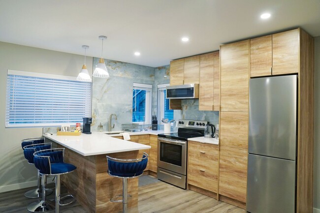 Foto del edificio - Modern, new construction in Williamstown!