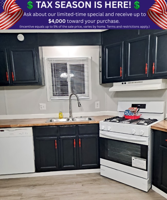 Building Photo - 1100 W Locust St