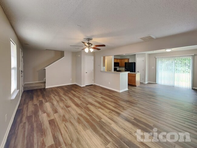 Foto del edificio - 535 Railway Pl SW