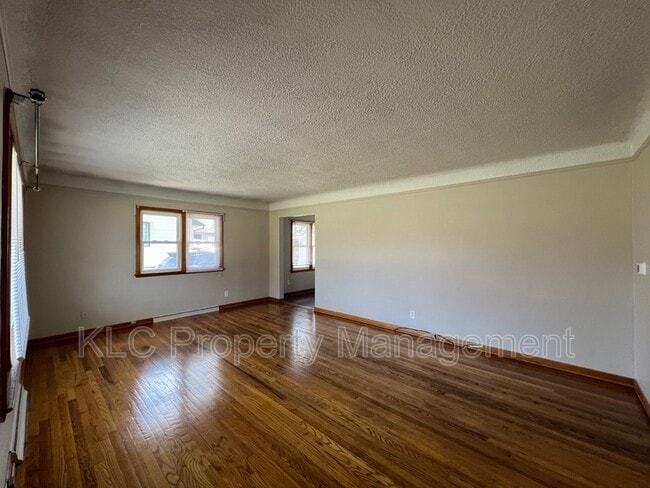 Building Photo - 7218 Maryland Dr