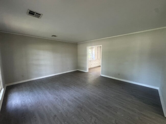 Building Photo - 3054 Merrimac Dr