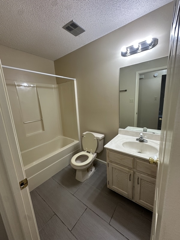 Foto del edificio - 1844 Eagle Shore Dr