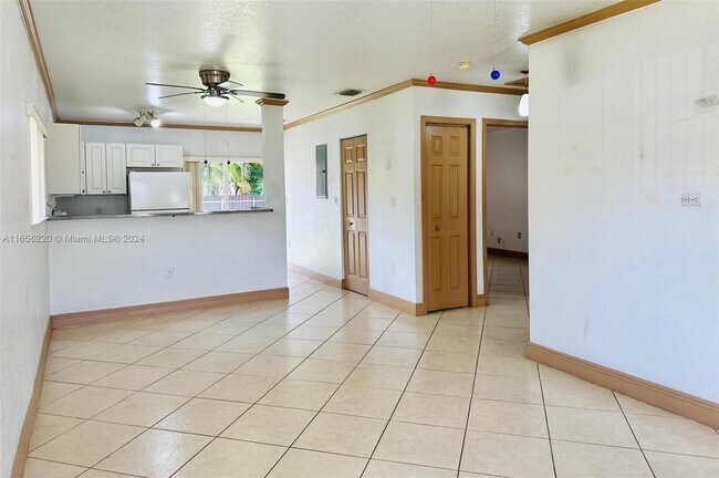 Building Photo - 5947 NW 38th St