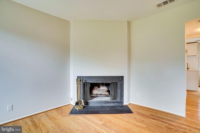 Foto del edificio - 2478 Glengyle Dr