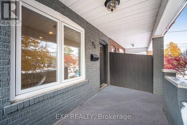 Photo du bâtiment - 84 Earlscourt Ave