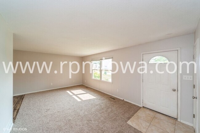Building Photo - COZY RANCH!! 3 Bed, 1 Bath in Altoona