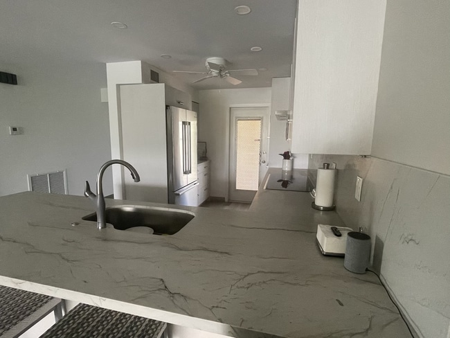 Building Photo - 3091 N Course Dr