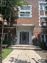 Building Photo - 3-23 Elm Grove Ave