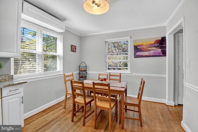 Foto del edificio - 10021 Tenbrook Dr