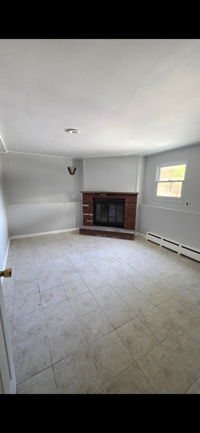 Building Photo - 51 Greycourt Rd