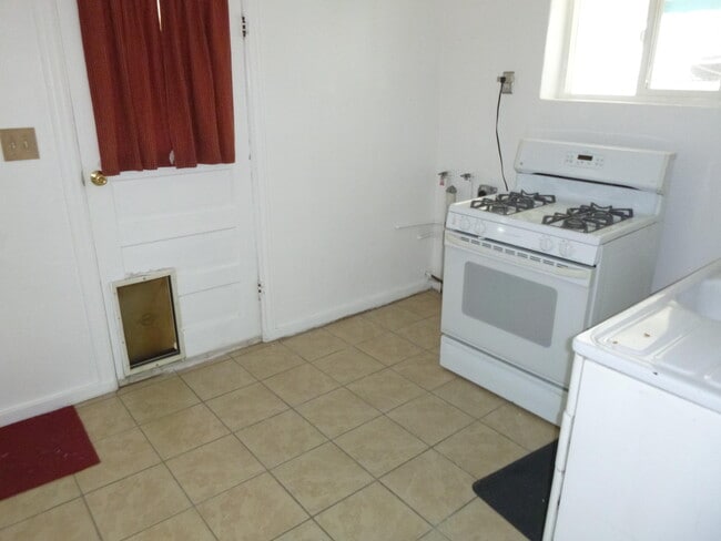 Building Photo - 5418 Frutas Ave