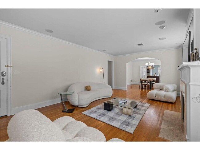 Foto del edificio - 1785 Dupont Ave S