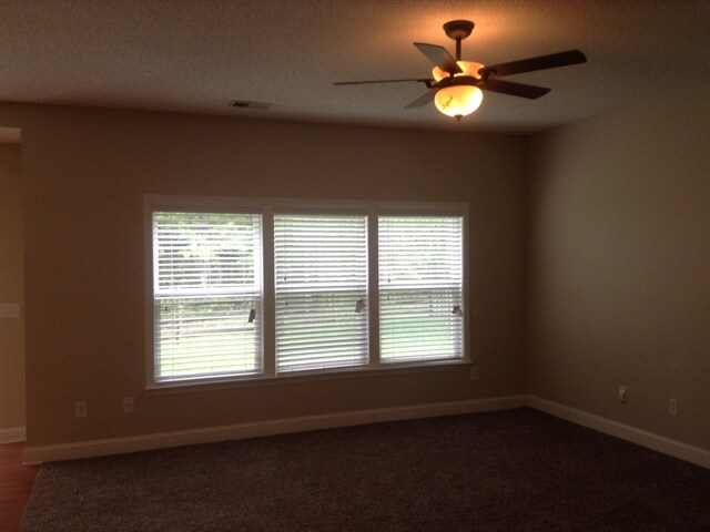 Building Photo - 1221 Jade Glen Dr