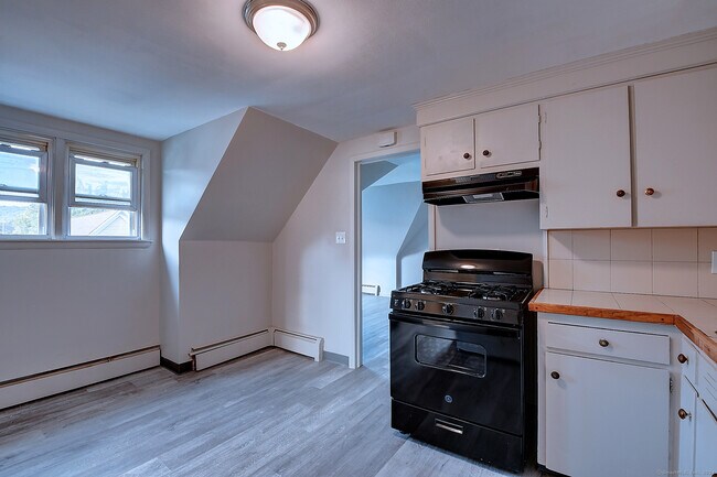 Foto del edificio - 93 Meadow St
