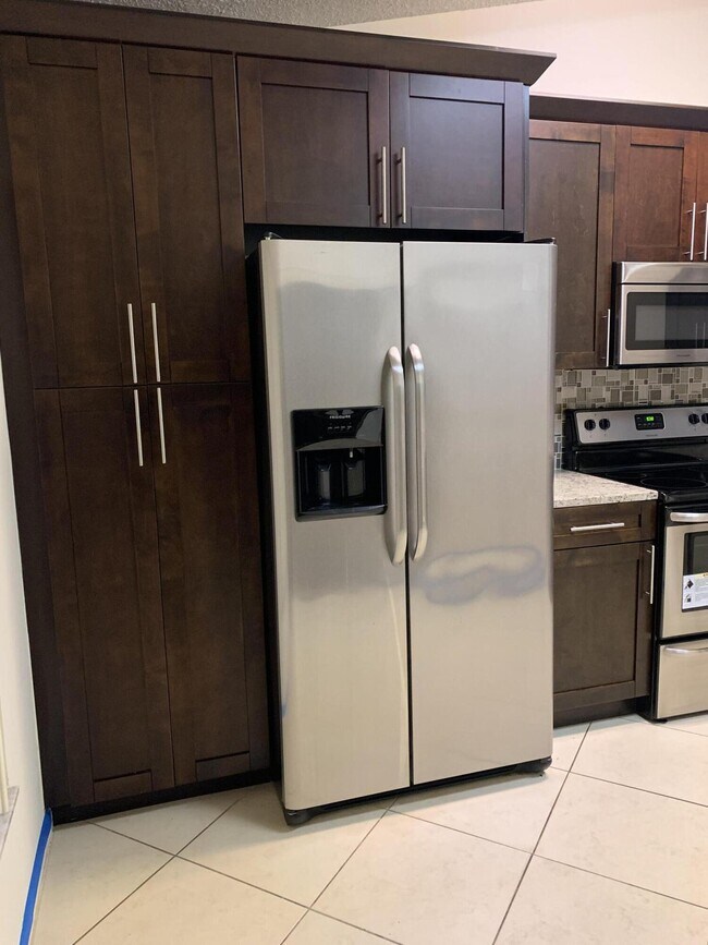 Foto del edificio - 9814 Watermill Cir