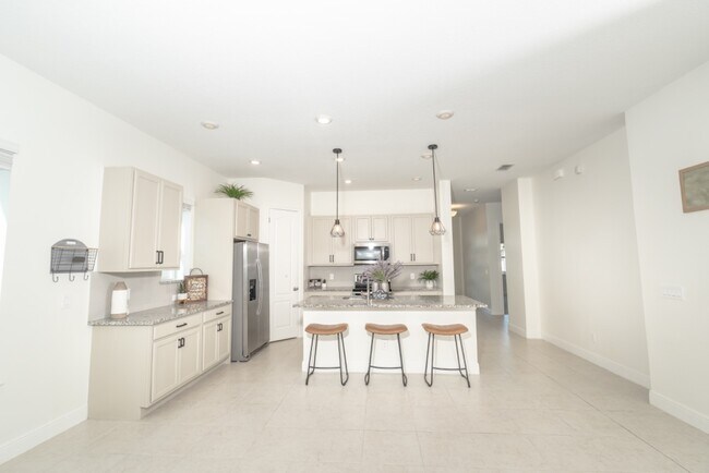 Foto del edificio - Dog-Friendly Laureate Park Home | 3 Bedrooms + Office Near Trails